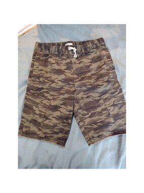 Epic Threads Boys Green Camo Cargo Pull on Shorts, Size Large